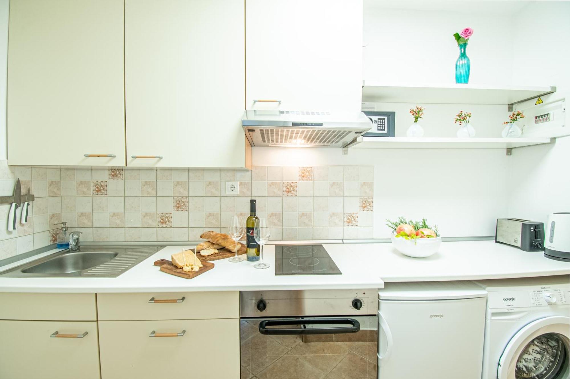Umag Center Apartment Parking By Rentistra Exterior foto